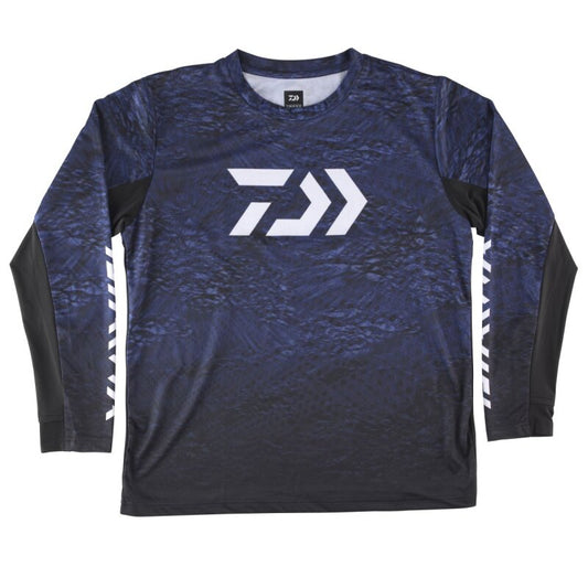 DAIWA D-Vec Sunprotection Longsleeve Shirt XXL Navy featuring a navy blue design with DAIWA logo on the chest, ideal for outdoor activities.