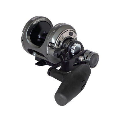 OKUMA Makaira Sea Two Speed Lever Drag 20II fishing reel with a durable metal frame, ergonomic handle, and precision drag system for deep-sea fishing.